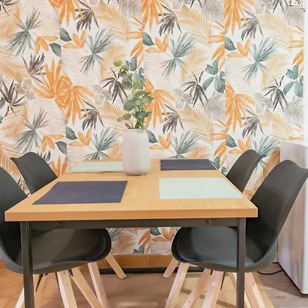 Cristianos Colina Ii アパート アロナ